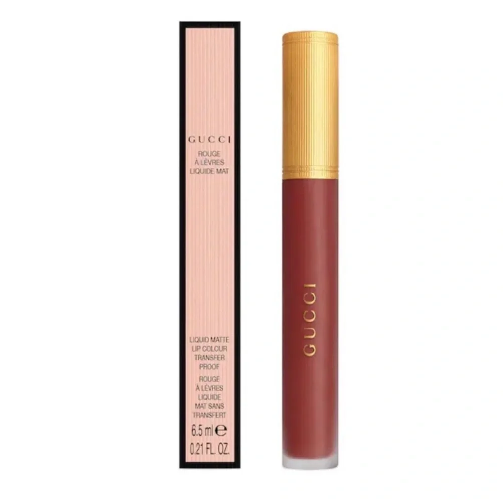 Gucci | Lipstick | Rouge A Levres Liquide Mat | Nellie Red - Picture 13 of 13